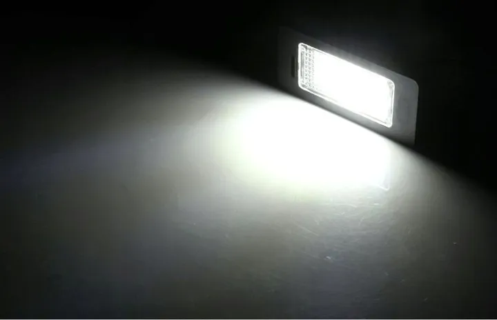 podswietlenie-tablicy-rejestracyjnej-led-do-bmw-e39-e60-e61-x5-e90-e91-e93