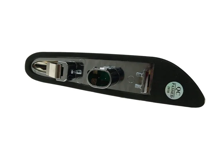 erken-kierunkowskazy-led-dymione-migacze-bmw-e46-e90-e92-e60-e83-e87-e82