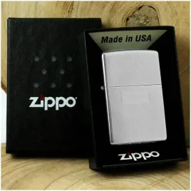 oryginalna-zapalniczka-zippo-srebrna-grawer-gratis