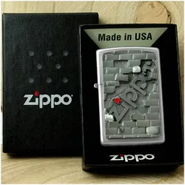 oryginalna-zapalniczka-zippo-wall-emblem-motyw-grawer-na-prezent-gratisy