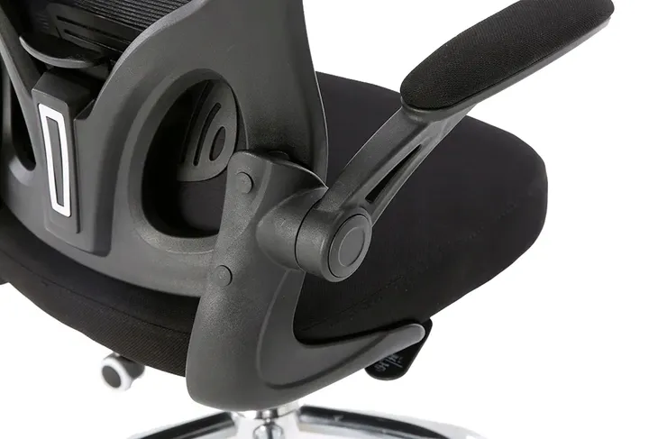 fotel-obrotowy-krzeslo-biurowe-dory-czarny-ergonomiczny-regulowany-wygodny-glebokosc-mebla-62-cm