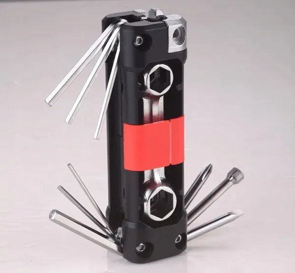 zestaw-naprawczy-do-roweru-na-prezent-multitool