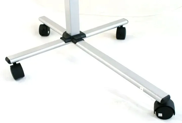 stolik-statyw-wozek-pod-projektor-laptop-rzutnik