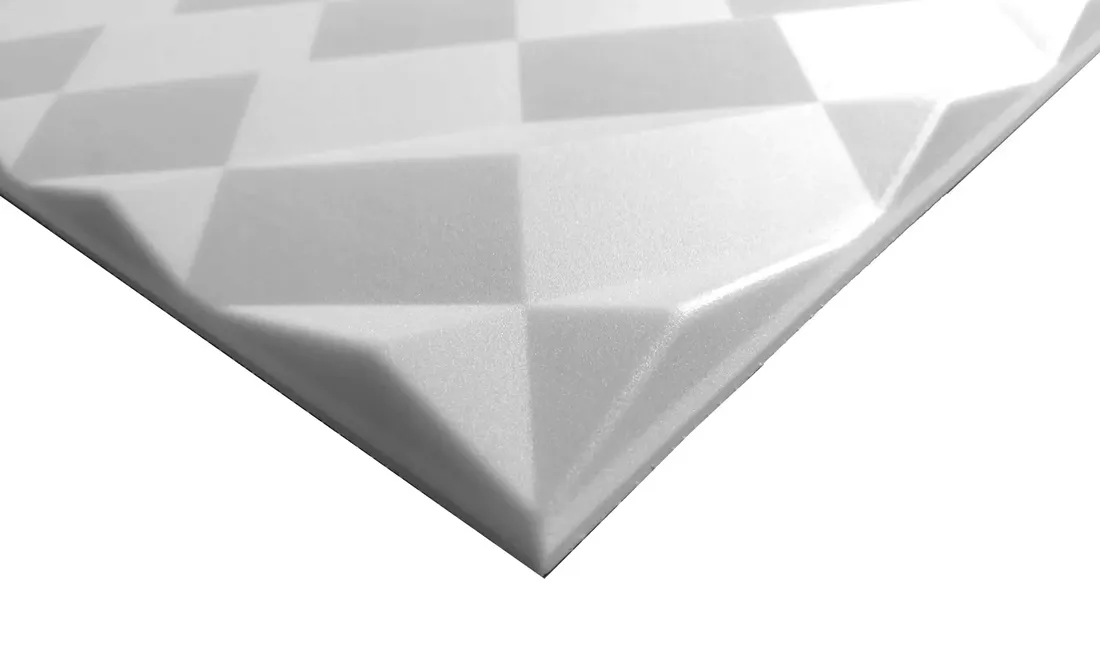 biale-panele-scienne-kasetony-sufitowe-3d-romby-1m2-4-szt-stan-nowy