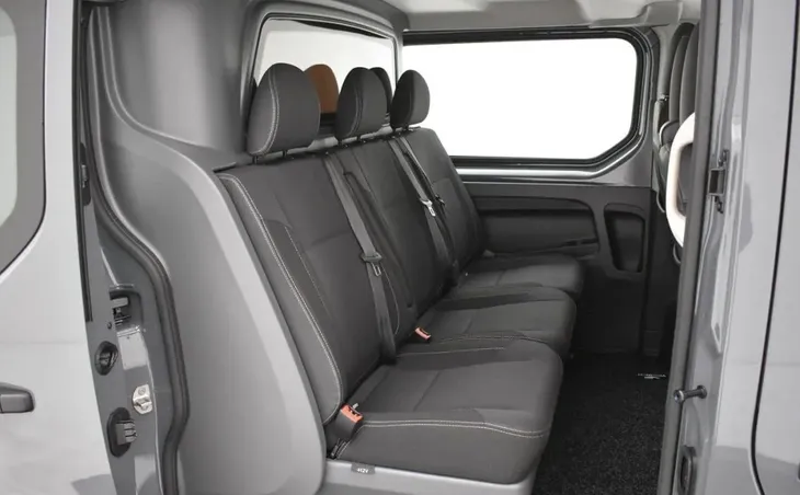 pokrowce-citroen-jumpy-3-od-2016-6-osob-brygadowka