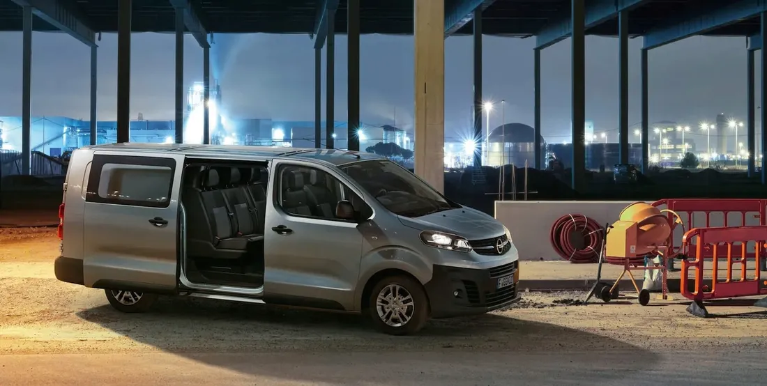 pokrowce-citroen-jumpy-3-od-2016-6-osob-brygadowka