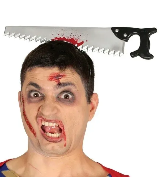 pila-w-glowie-opaska-krew-horror-halloween