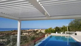 pergola-aluminiowa-370x660-z-montazem