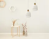 lampa-wiszaca-ceramiczna-white-u-pomieszczenie-biuro-jadalnia-salon-sypialnia
