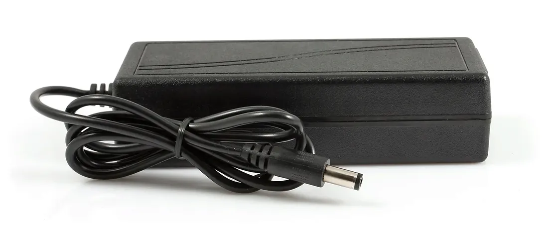 zasilacz-led-12v-dc-wtyczkowy-desktop-6a-72w-do-tasm-led-mono-rgb