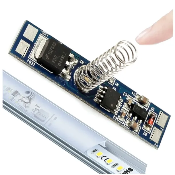 wlacznik-do-profilu-tasm-led-8a-sciemniacz-td002