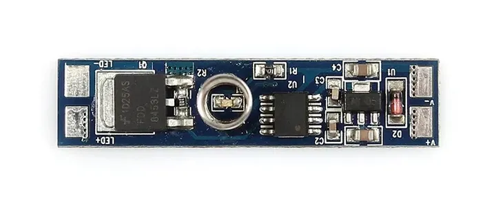 wlacznik-do-profilu-tasm-led-8a-sciemniacz-td002-waga-z-opakowaniem-0-1-kg