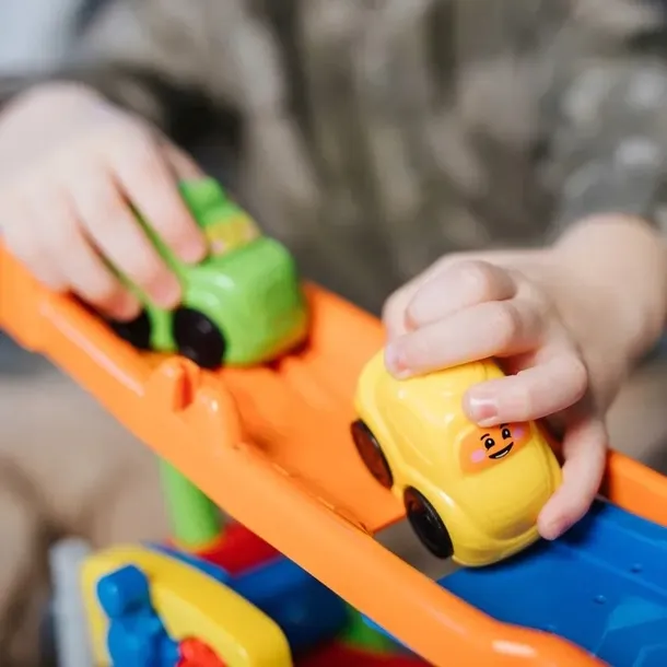 vtech-duzy-autotransporter-61426-bohater-101-dalmatynczykow