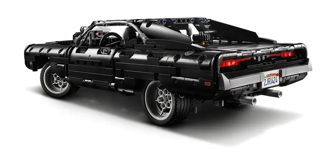 lego-technic-doms-dodge-charger-42111