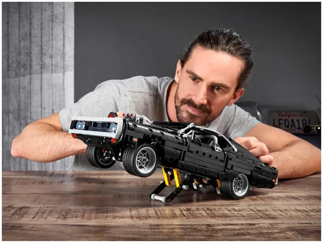 lego-technic-doms-dodge-charger-42111-stan-nowy