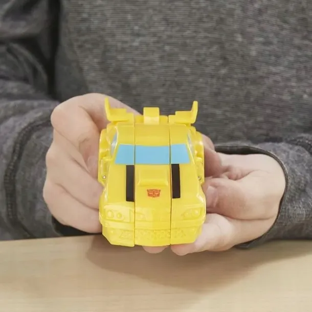 transformers-auto-robot-bumblebee-e3642-1-krok-marka-hasbro
