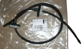 przewod-spryskiwacza-peugeot-208-tyl-9816910280