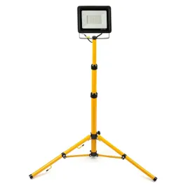 halogen-led-50w-statyw-roboczy-do-naswietlacz