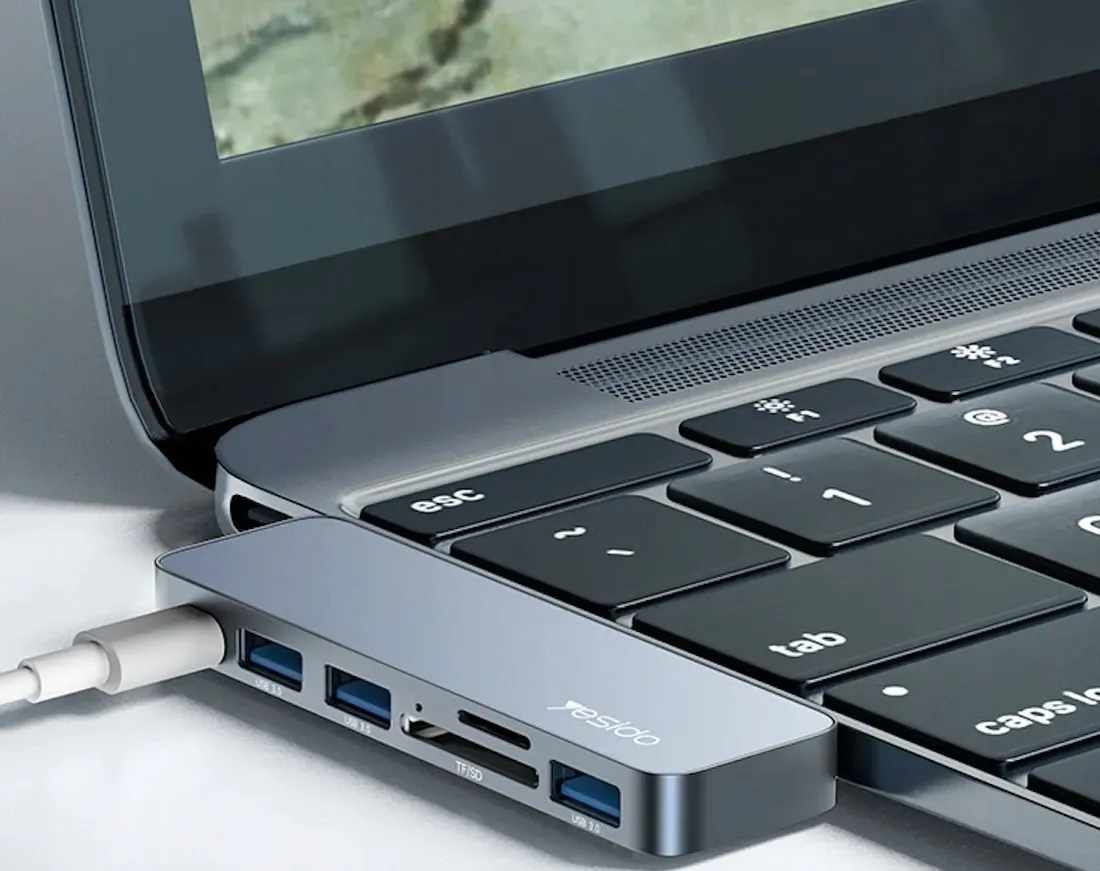 wielofunkcyjny-adapter-do-laptopa-macbooka-usb-sd-stan-nowy