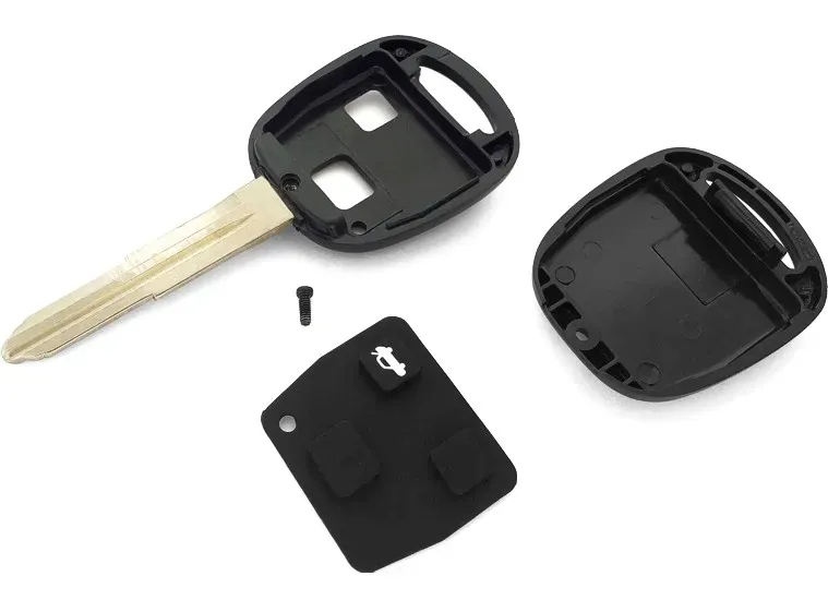 kluczyk-obudowa-pilota-do-toyota-corolla-avensis-auris-verso-yaris-hilux
