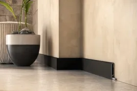 listwa-przypodlogowa-czarna-durofit-premium-floor-pf080b-wysokosc-8-cm