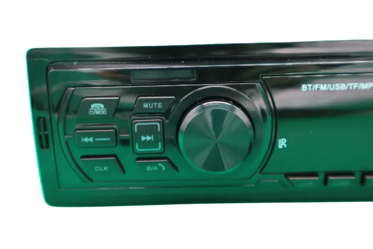 radio-samochodowe-mp3-usb-sd-bluetooth-60w-x4-stan-nowy