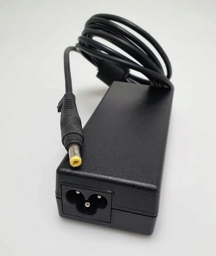 zasilacz-delta-19v-3-42a-65w