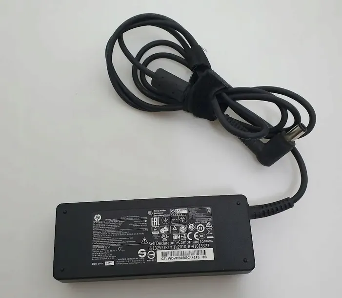 zasilacz-hp-19-5v-3-33a-65w-napiecie-wyjsciowe-19-5-v