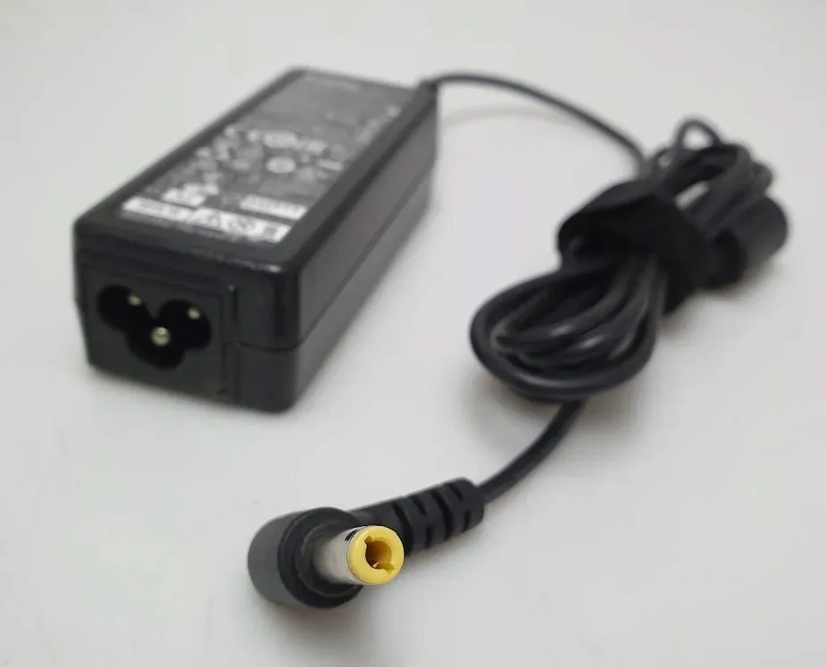 zasilacz-lenovo-20v-2a-40w-stan-powystawowy