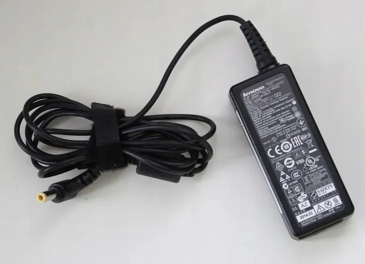zasilacz-lenovo-20v-2a-40w-moc-zasilacza-40-w