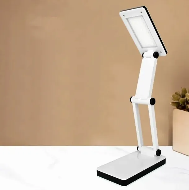 lampka-skladana-na-biurko-glebokosc-produktu-7-cm