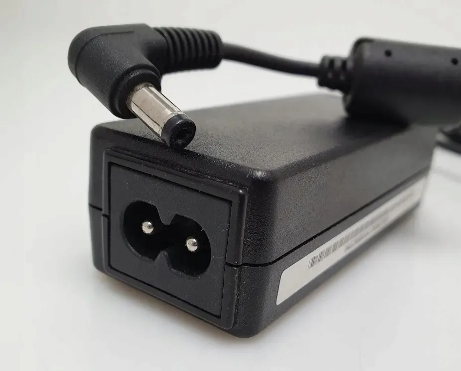 zasilacz-asus-12v-3a-36w-stan-powystawowy