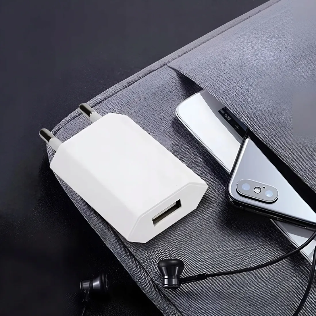 ladowarka-sieciowa-1a-biala