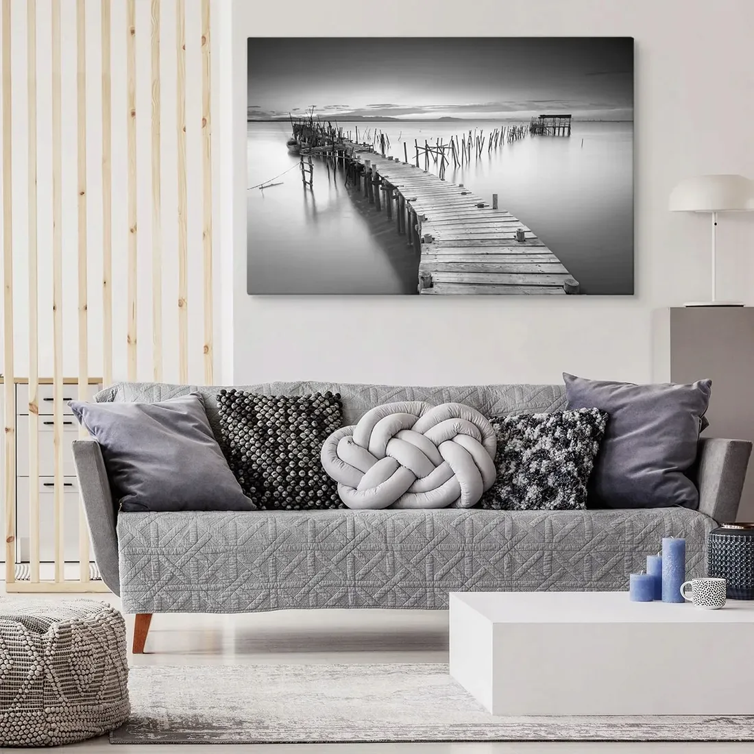 obraz-scienny-czarno-bialy-pomost-widok-3d-90x60