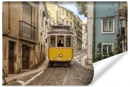 fototapeta-do-biura-tramwaj-ulica-lizbona-450x300