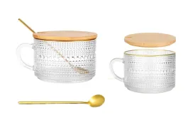 filizanka-ze-zlotym-rantem-i-zlota-lyzeczka