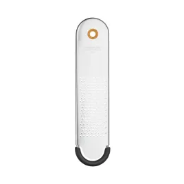 fiskars-ff-tarka-kuchenna-drobne-oczka-do-warzyw-imbiru-czosnku-reczna