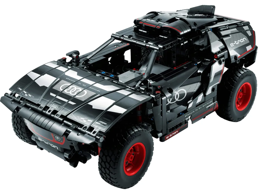 lego-technic-42160-audi-rsq-e-tron-samochod-914-elementow-10-stan-nowy