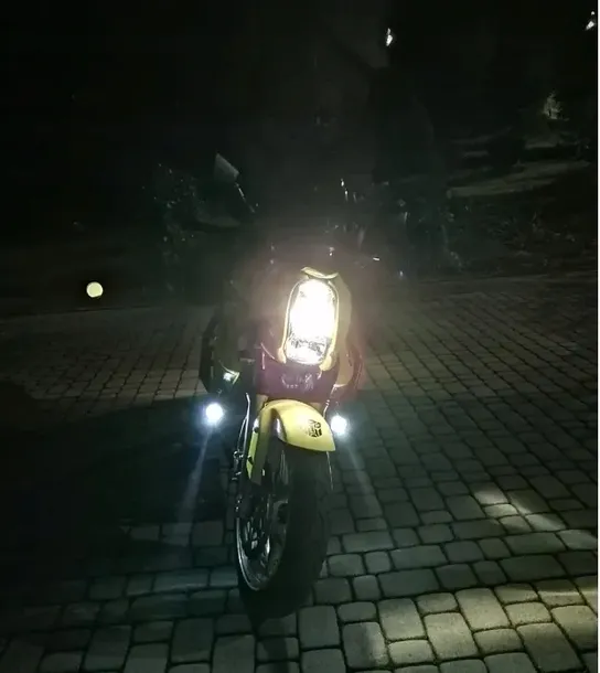 halogeny-motocyklowe-lampy-reflektory-lightbar-led-stan-nowy-dopasowanie-do-pojazdu-produkt-uniwersalny