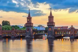 fototapeta-do-salonu-most-oberbaum-berlin-450x300