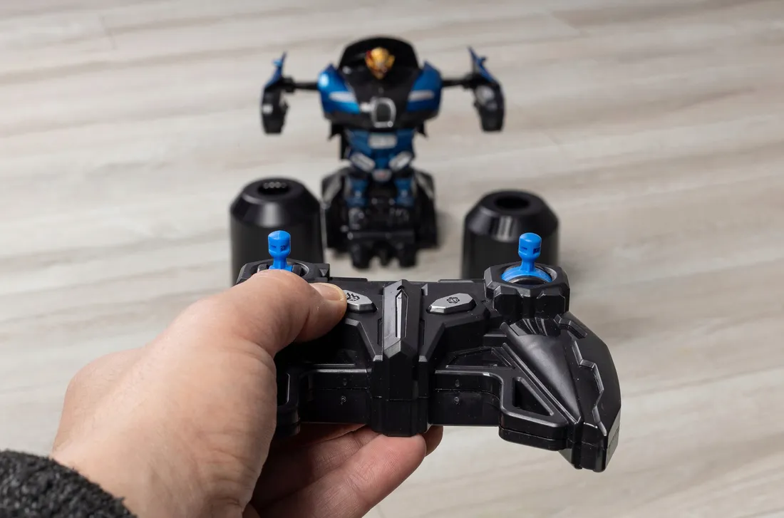 auto-robot-2w1-samochod-zdalnie-sterowany-pilot