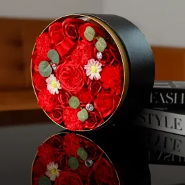 bukiet-kwiatow-mydlanych-w-pudelku-flowerbox-duzy-b-2953