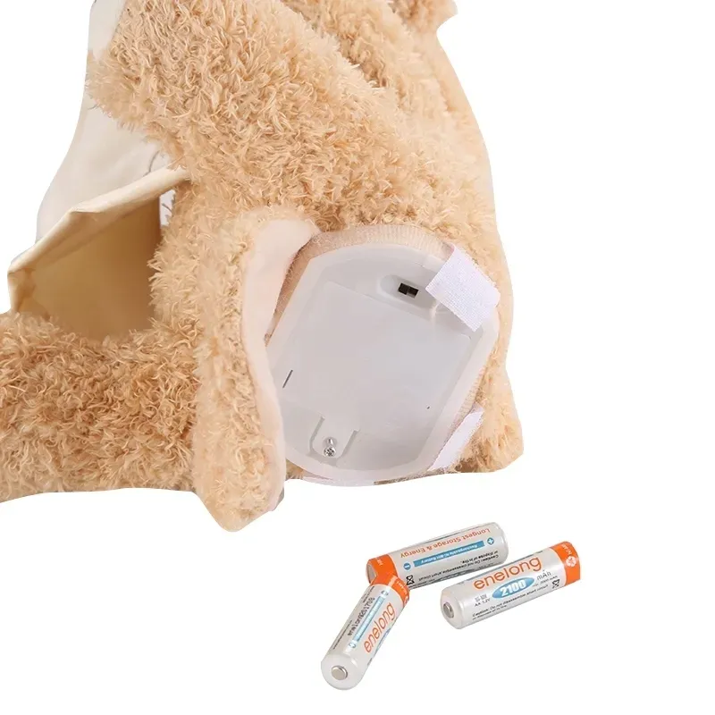 maskotka-mis-misiek-rusza-buzia-i-kocykiem-akuku