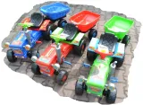 solidny-traktor-traktorek-na-pedaly-samochod-kask-material-plastik