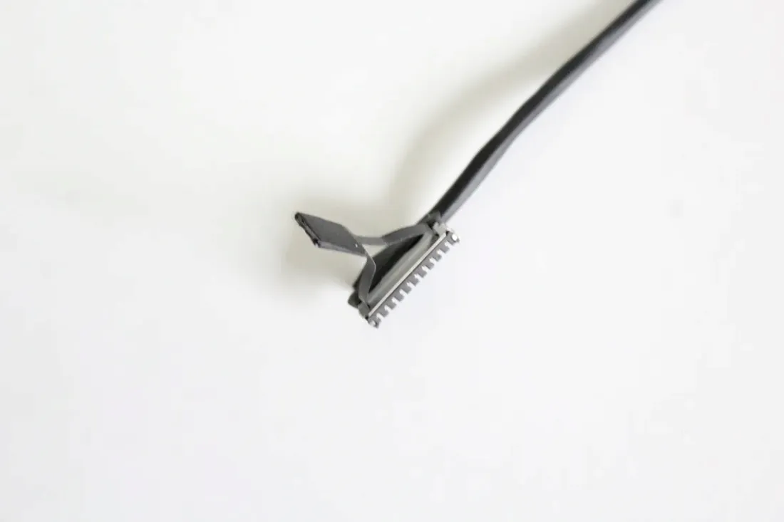 kabel-tasma-baterii-dell-latitude-5500