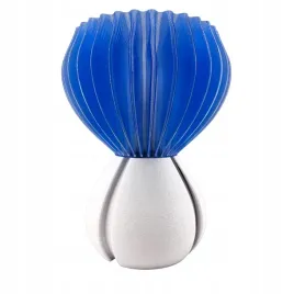 saku-designerska-lampa-stolowa-led-e27-biala-niebieski-klosz