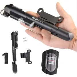 mini-pompka-rowerowa-z-manometrem-uchwyt-giyo-psi