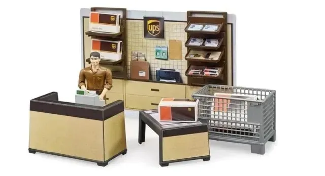 bruder-62250-centrum-logistyczne-ups-wysokosc-produktu-11-cm