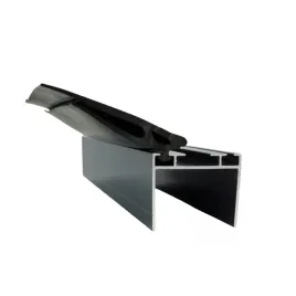 uszczelka-w-gorny-panel-do-bramy-garazowej-z-podwojna-pletwa