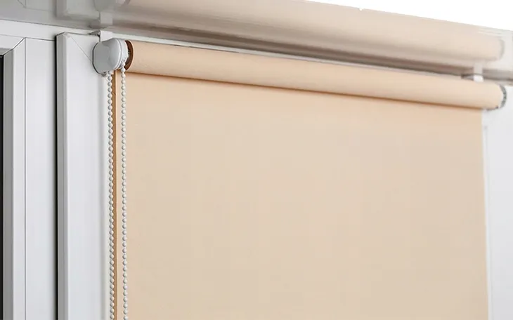 roleta-basic-mini-40-x-220-cm-blackout-nowoczesny-design-stan-nowy-stopien-zaciemnienia-zaciemniajace